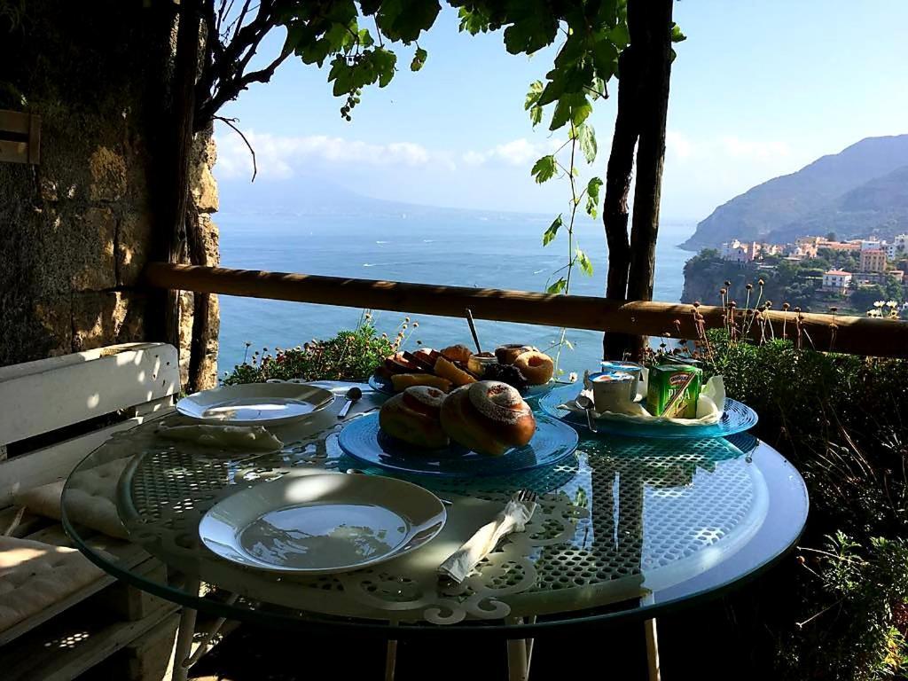 Apartmán Dimora Del Conte Sorrento Coast Seaview Vico Equense Exteriér fotografie
